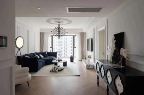 Eastern Hub - Bund Branch Big 3-Bedroom close to Yuyuan Garden with walkin